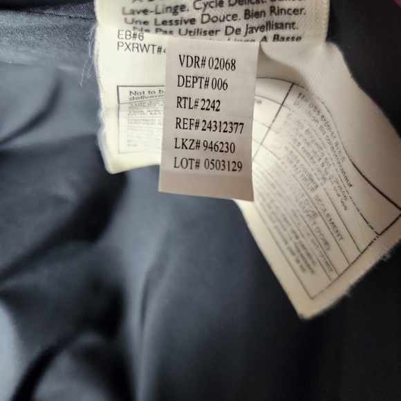 Eddie Bauer Womens WeatherEdge Red/Black Plaid Goose Down Vest-Size S - Picture 9 of 9